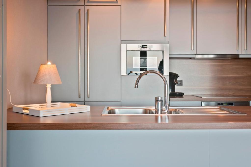 Montezuma Luxe Studio Met Frontaal Zeezicht Zonder Aparte Slaapkamer * Oostende